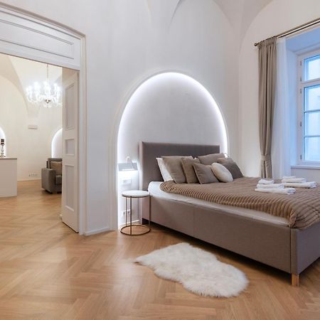 Arch Iv. Apartment Прага Екстериор снимка